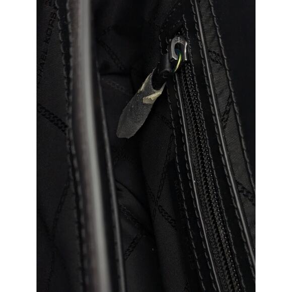 Michael Kors Manhattan Medium Contrast-Trim Leather Satchel in Black neon - Picture 13 of 16